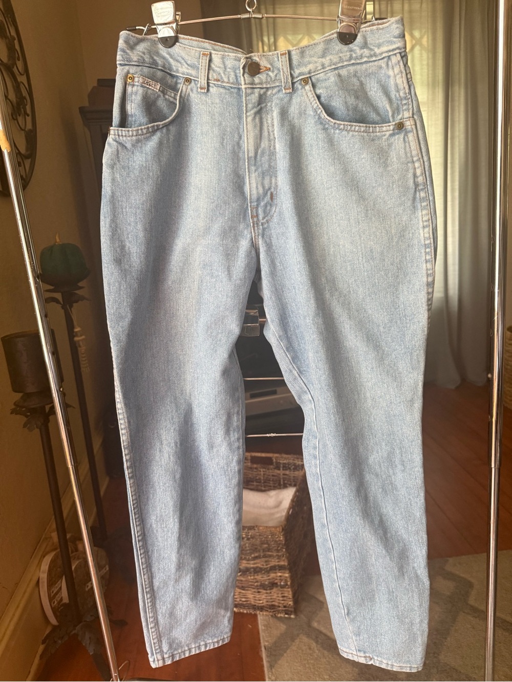 Vintage 80s chic Light Blue Jeans mom jean